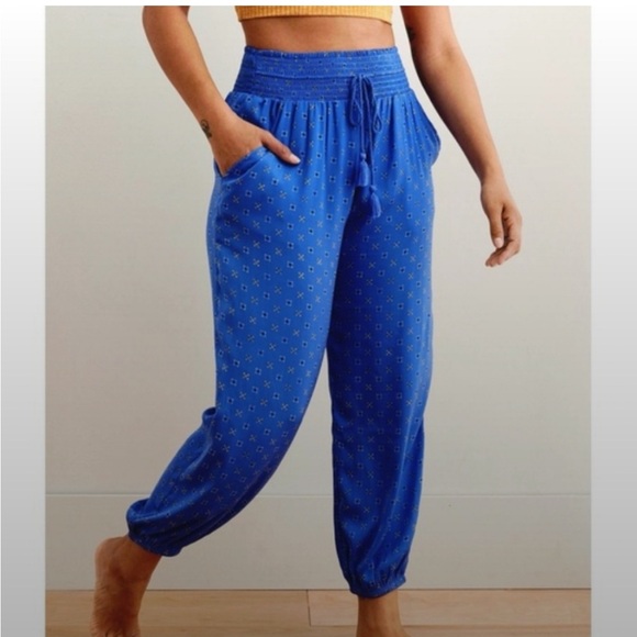 Aerie yellow Desert Nomad silky Printed pants. Sz Sm EUC bin J - Picture 7 of 7